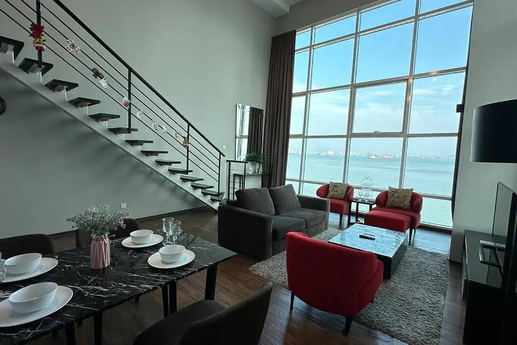 Seaview Seafront Duplex In Town With Wifi & Full Kitchen 83A Apartment George Town