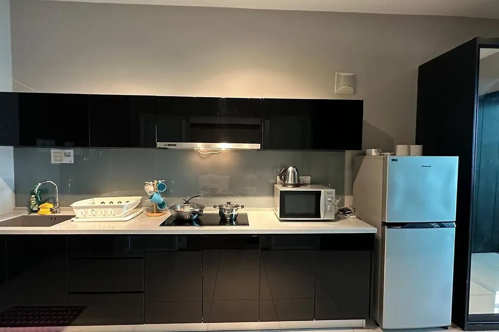 Seaview Seafront Duplex In Town With Wifi & Full Kitchen 83A Apartment George Town