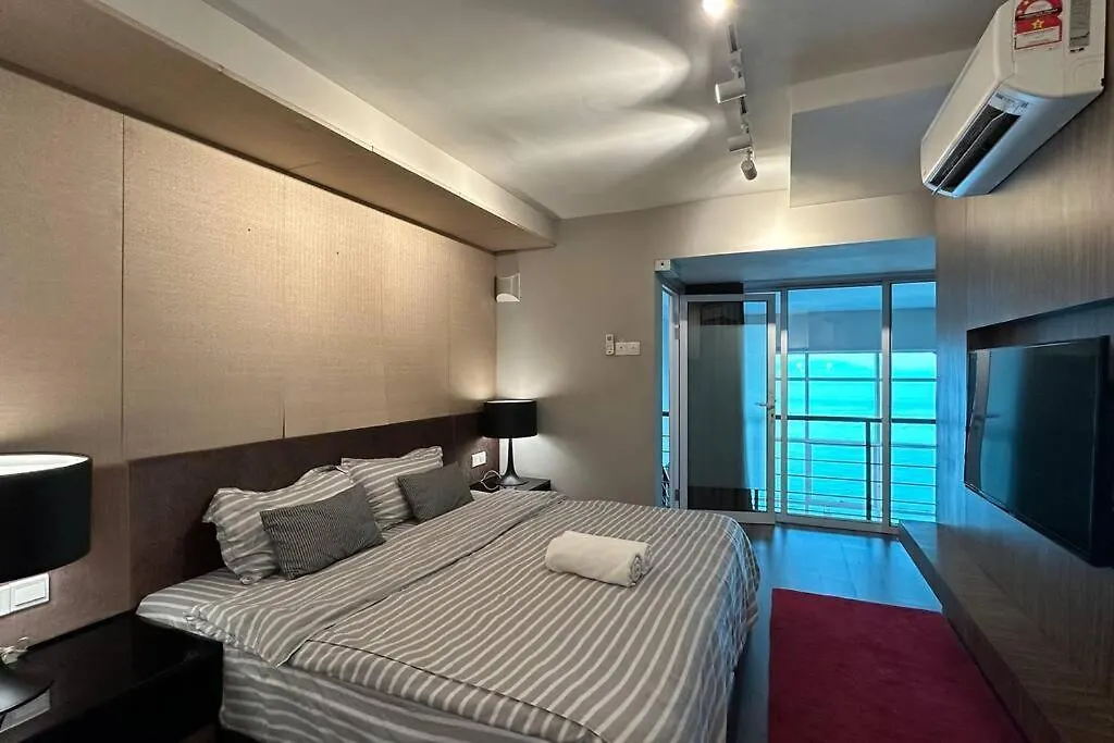 Seaview Seafront Duplex In Town With Wifi & Full Kitchen 83A Apartment George Town 0*,